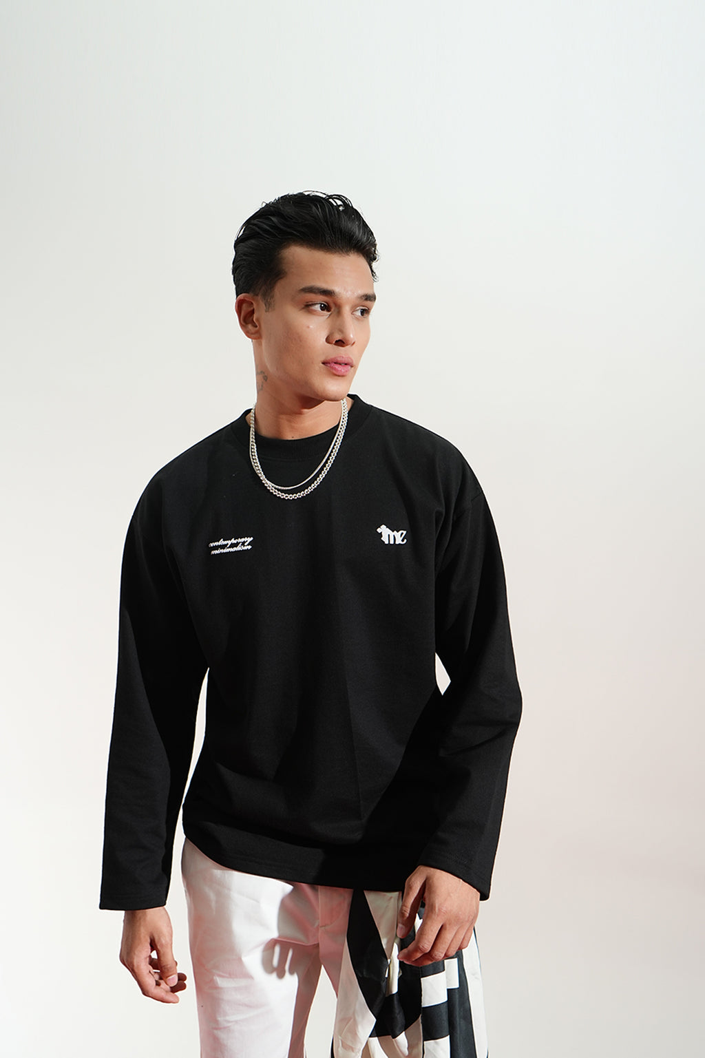 gid://shopify/Product/9622338044131