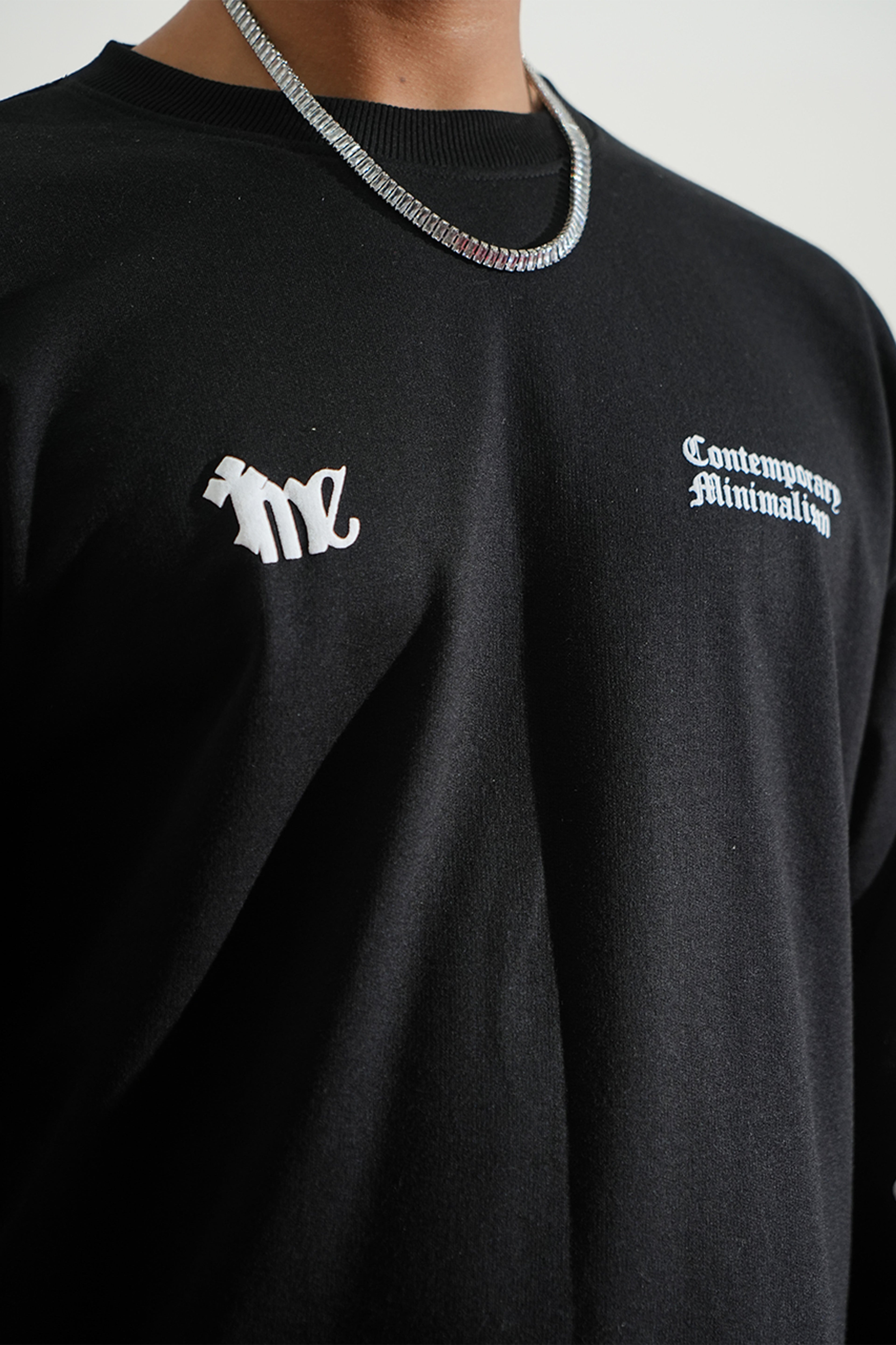 gid://shopify/Product/9622341124323