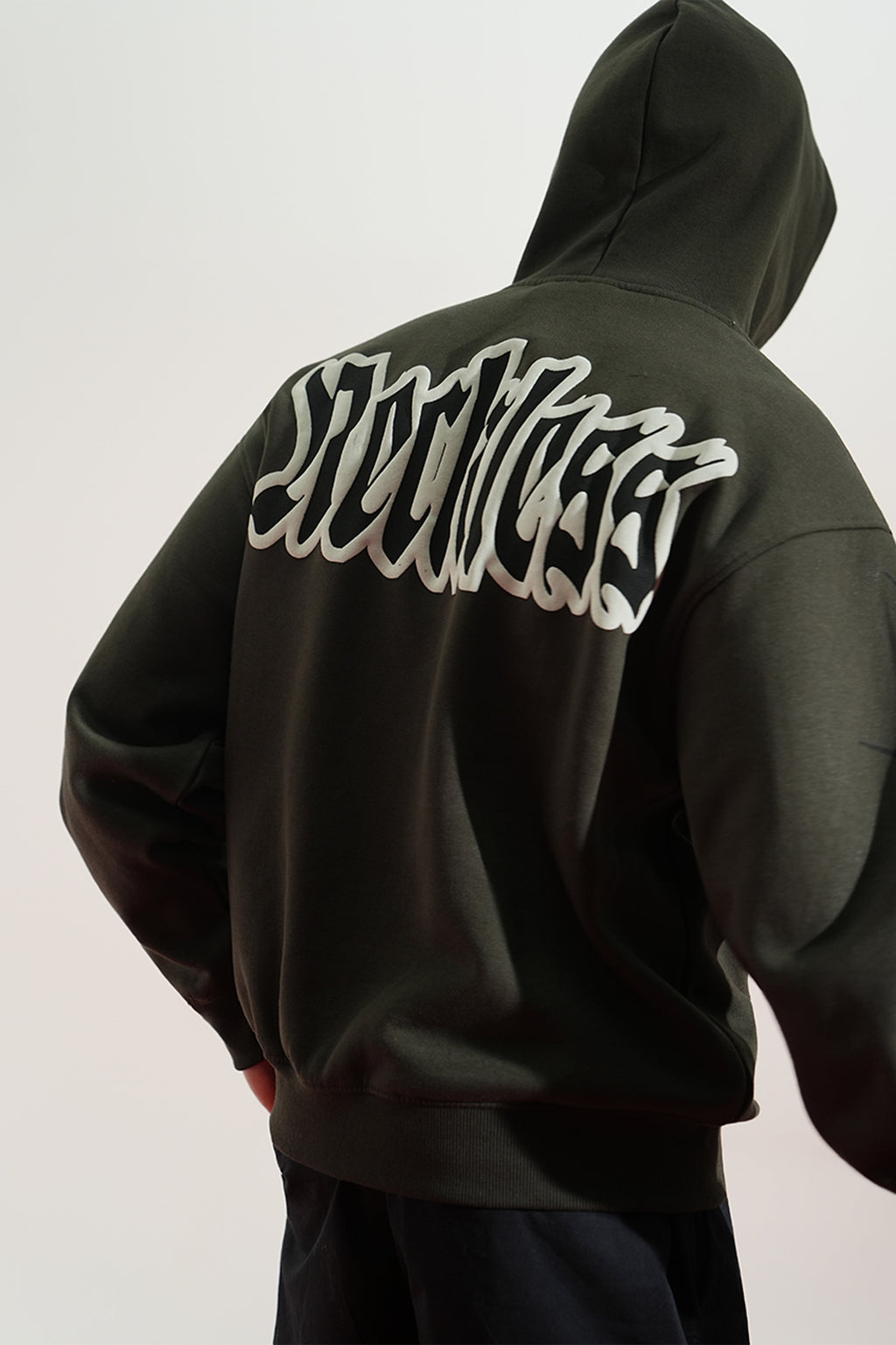gid://shopify/Product/9622338437347