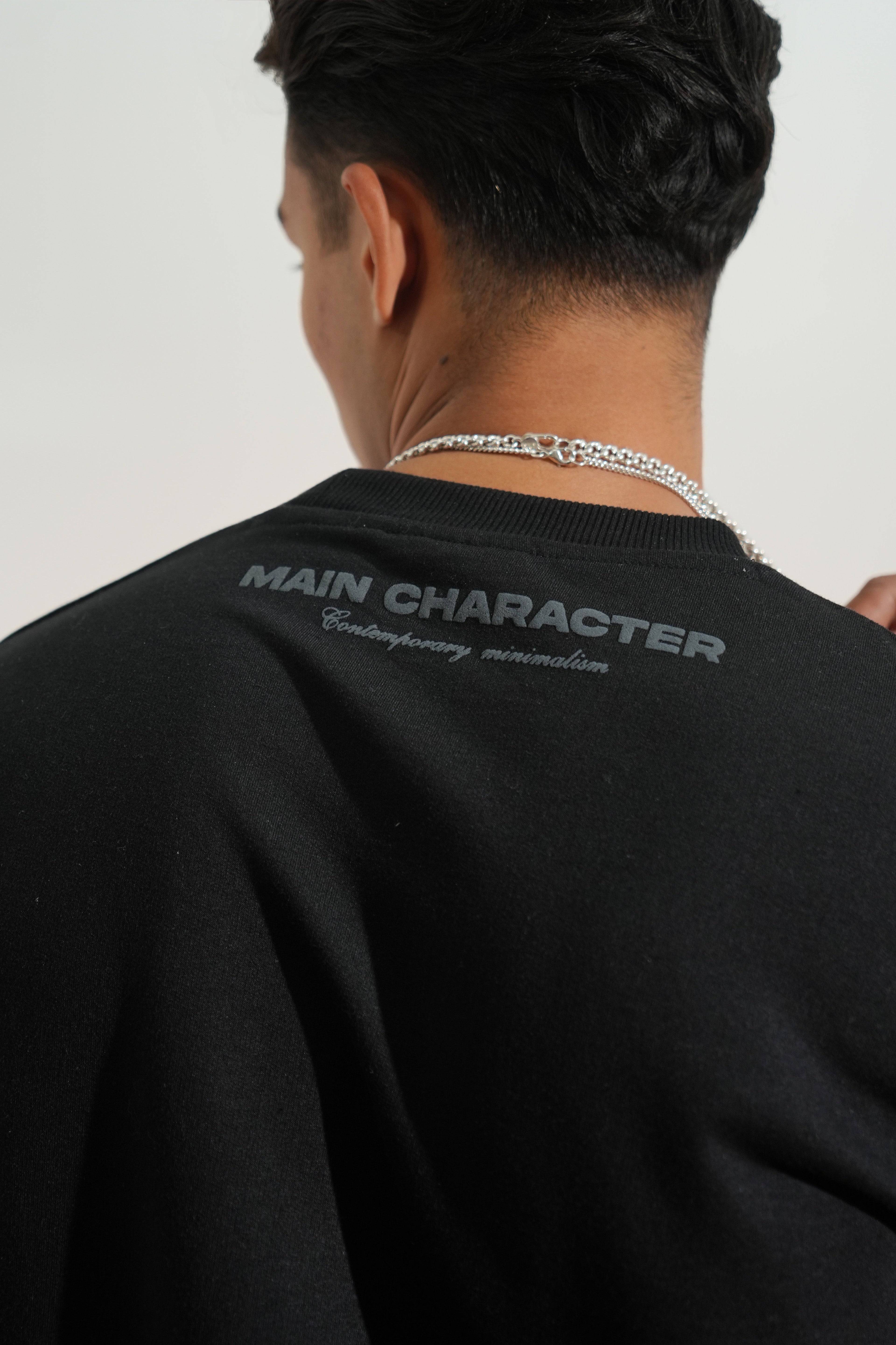 gid://shopify/Product/9622338240739