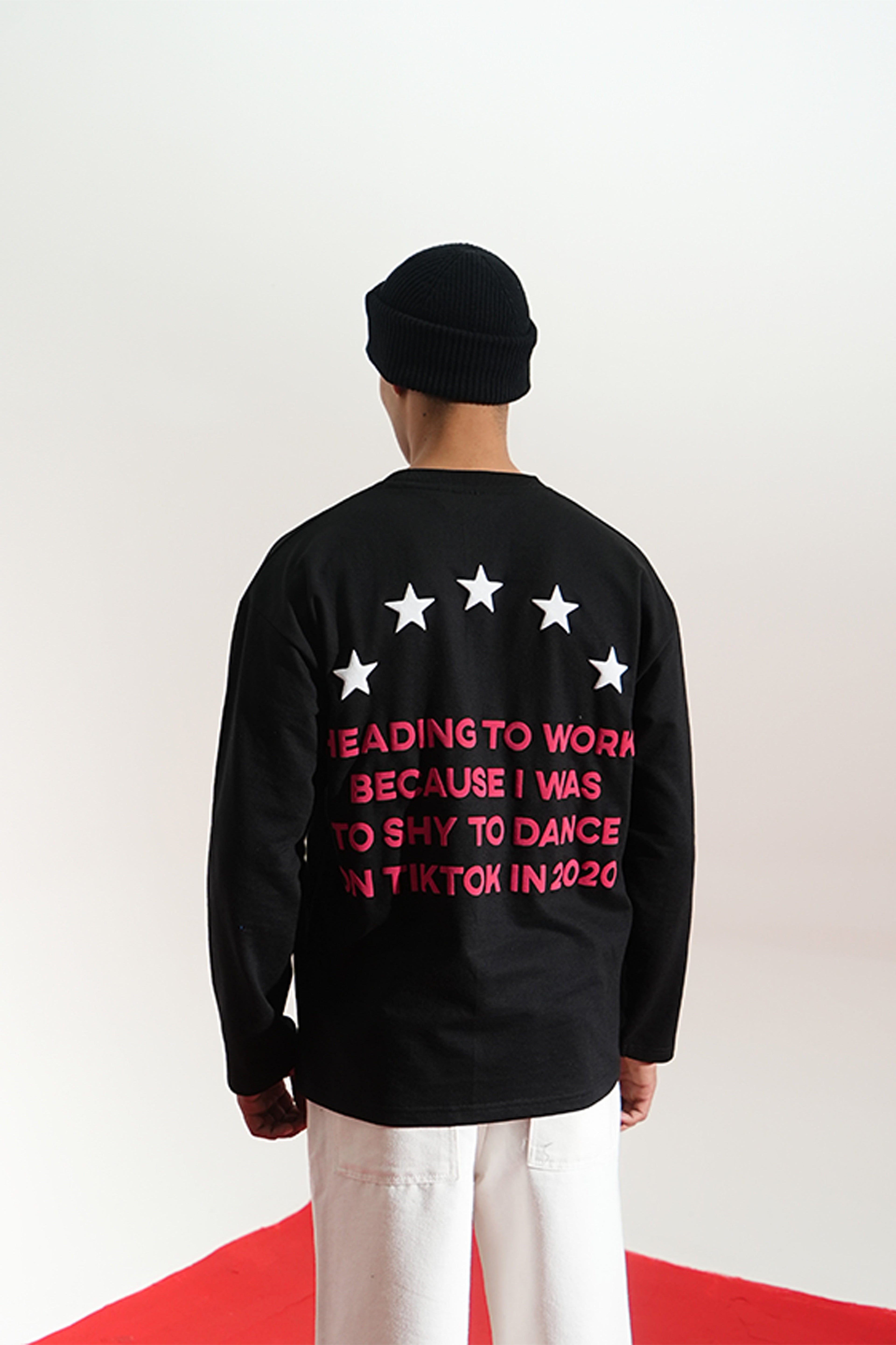 gid://shopify/Product/9622337683683