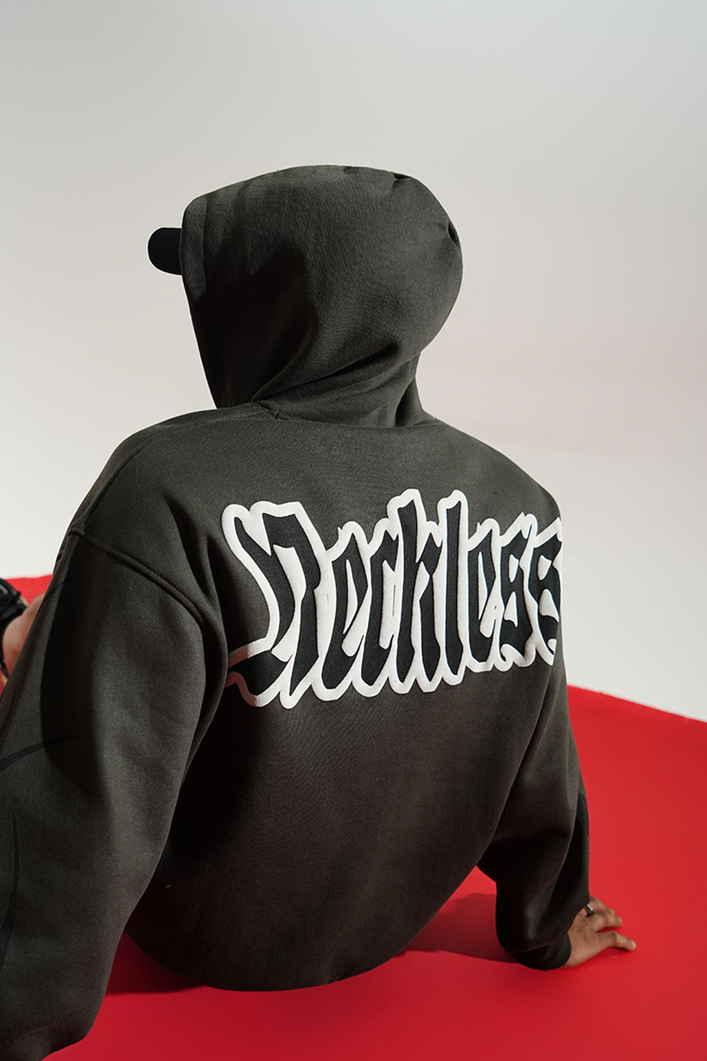gid://shopify/Product/9622338437347