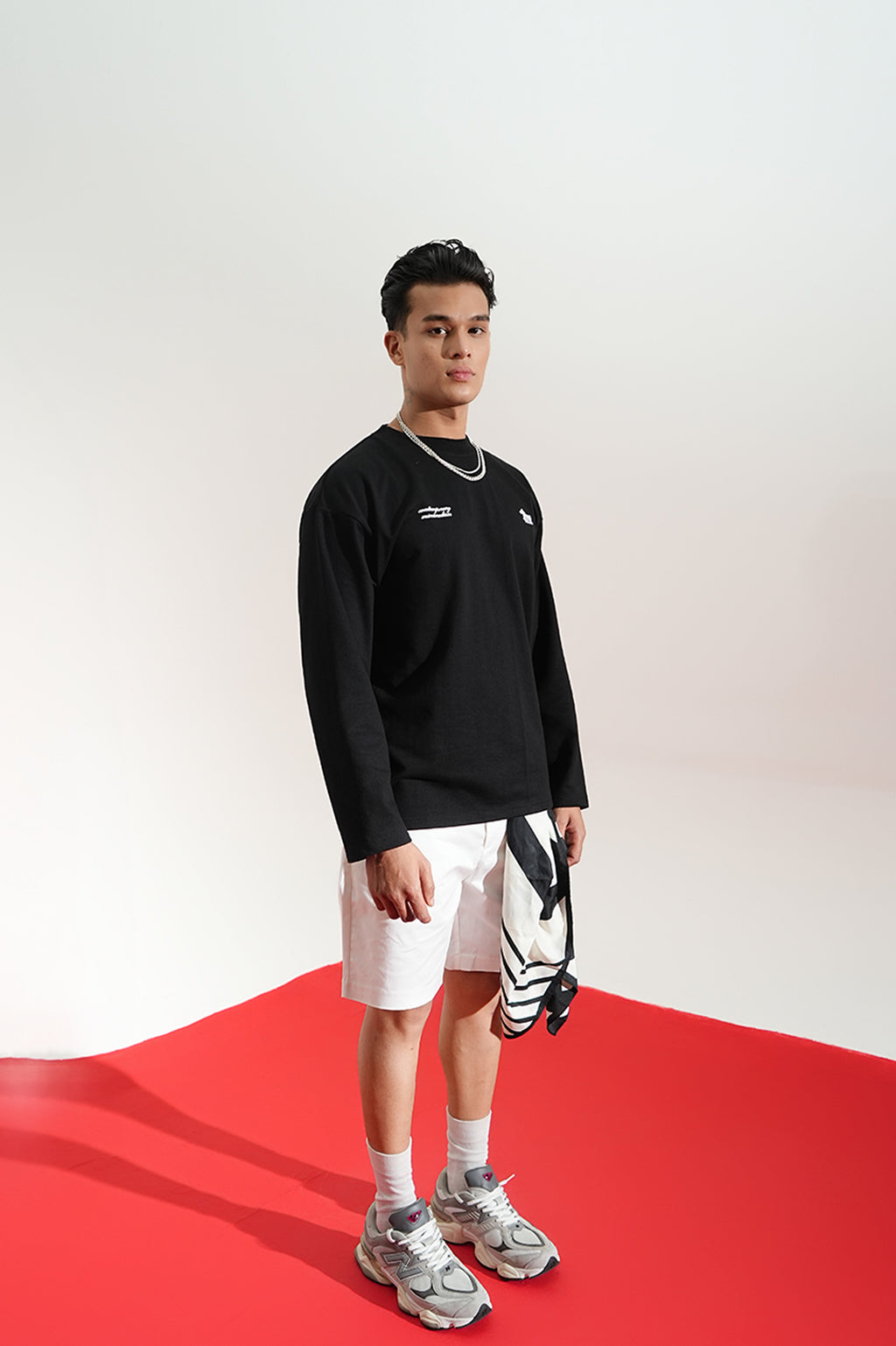 gid://shopify/Product/9622338044131