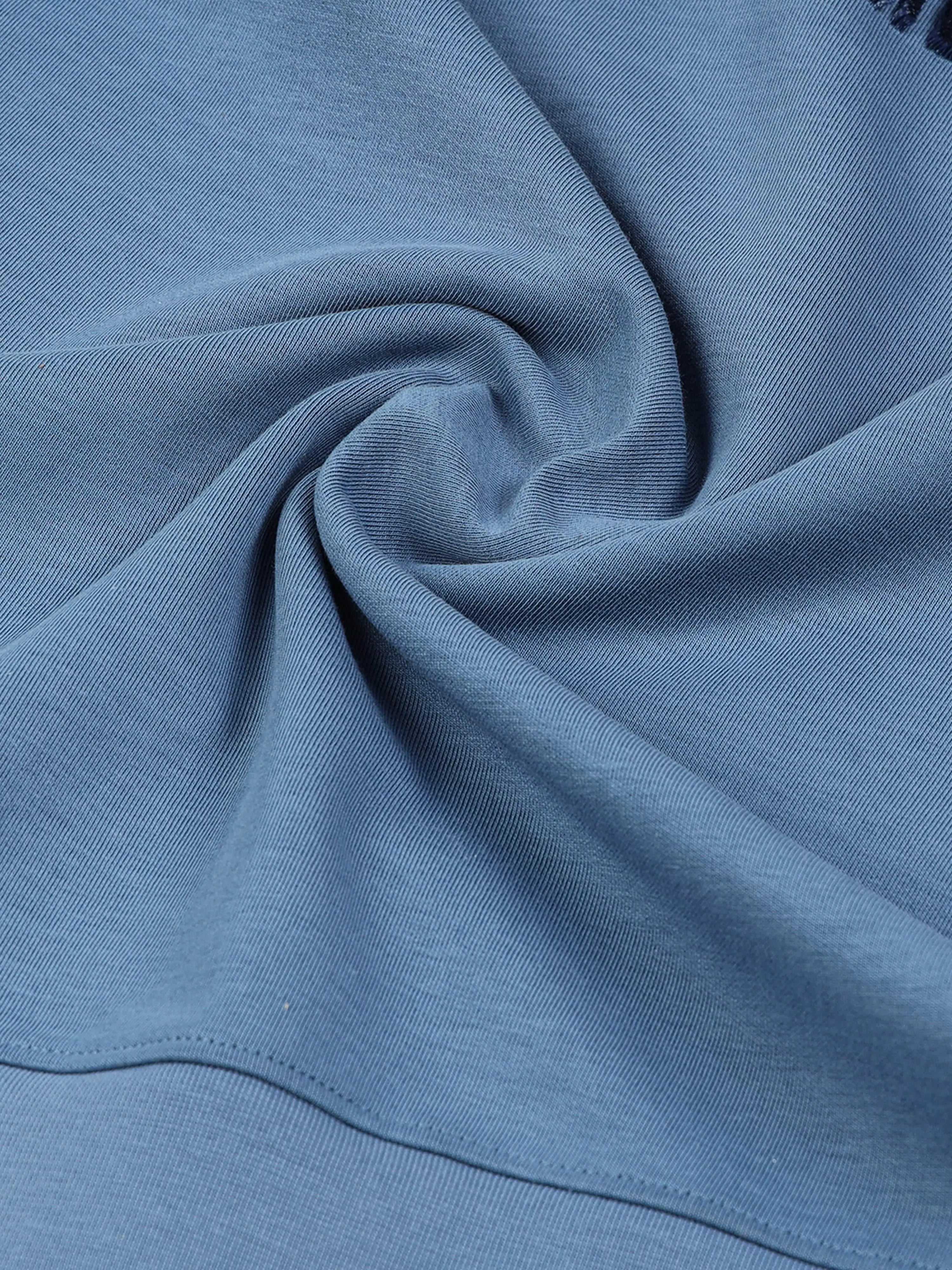 gid://shopify/Product/9622317695203