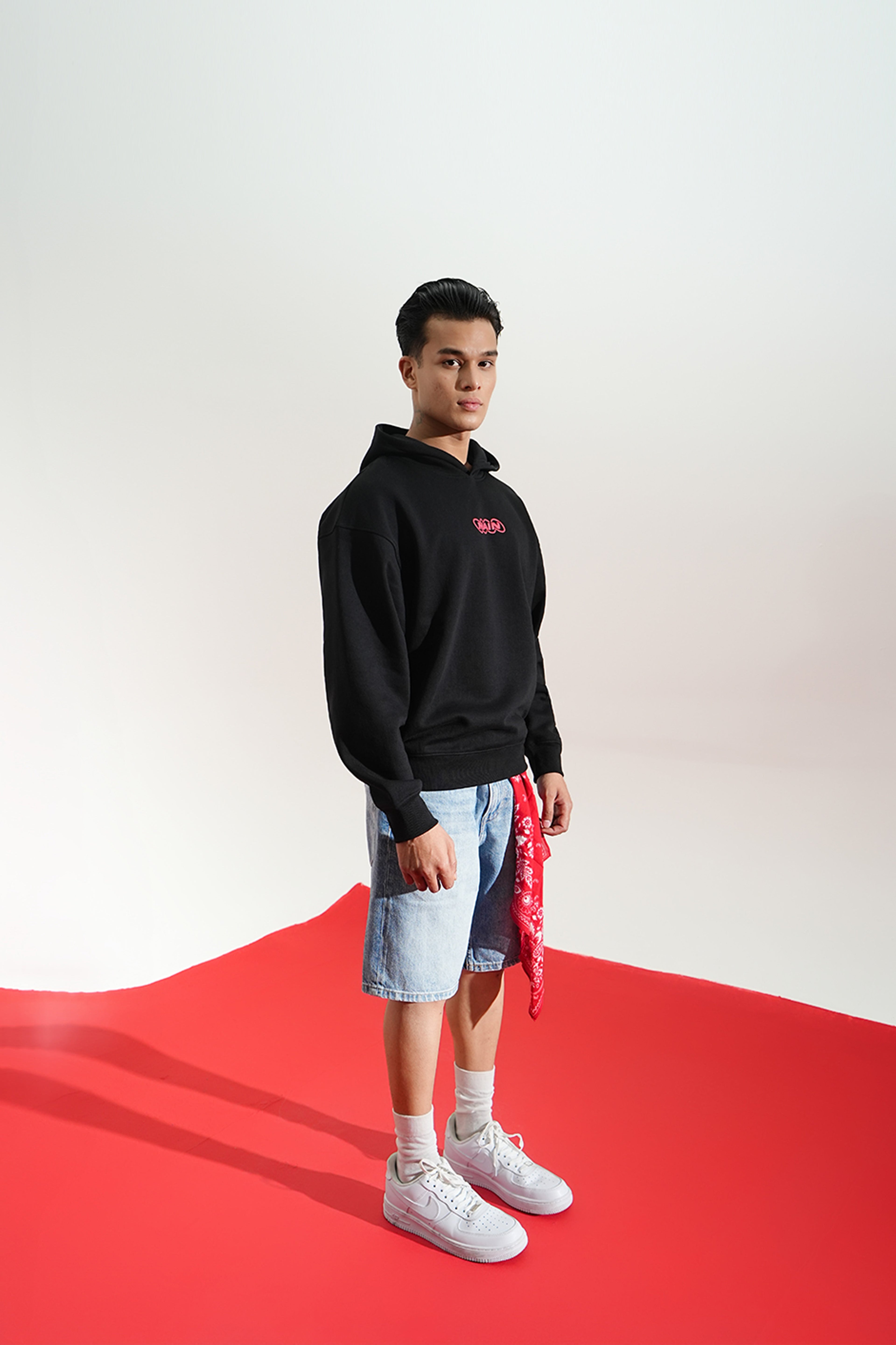 gid://shopify/Product/9622337257699