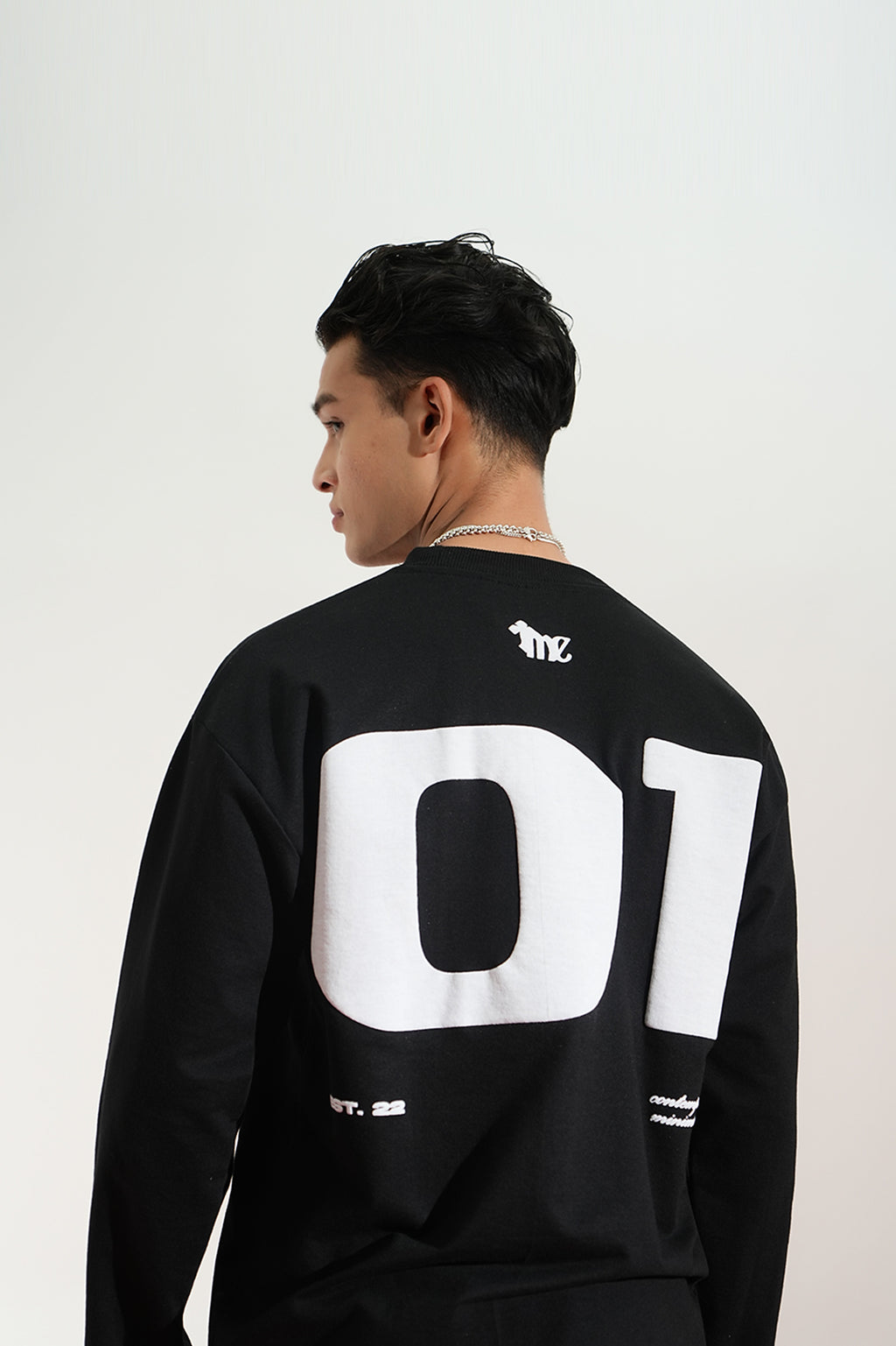 gid://shopify/Product/9622338044131