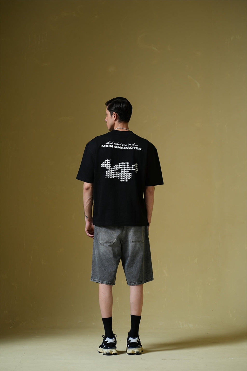 gid://shopify/Product/9622214738147