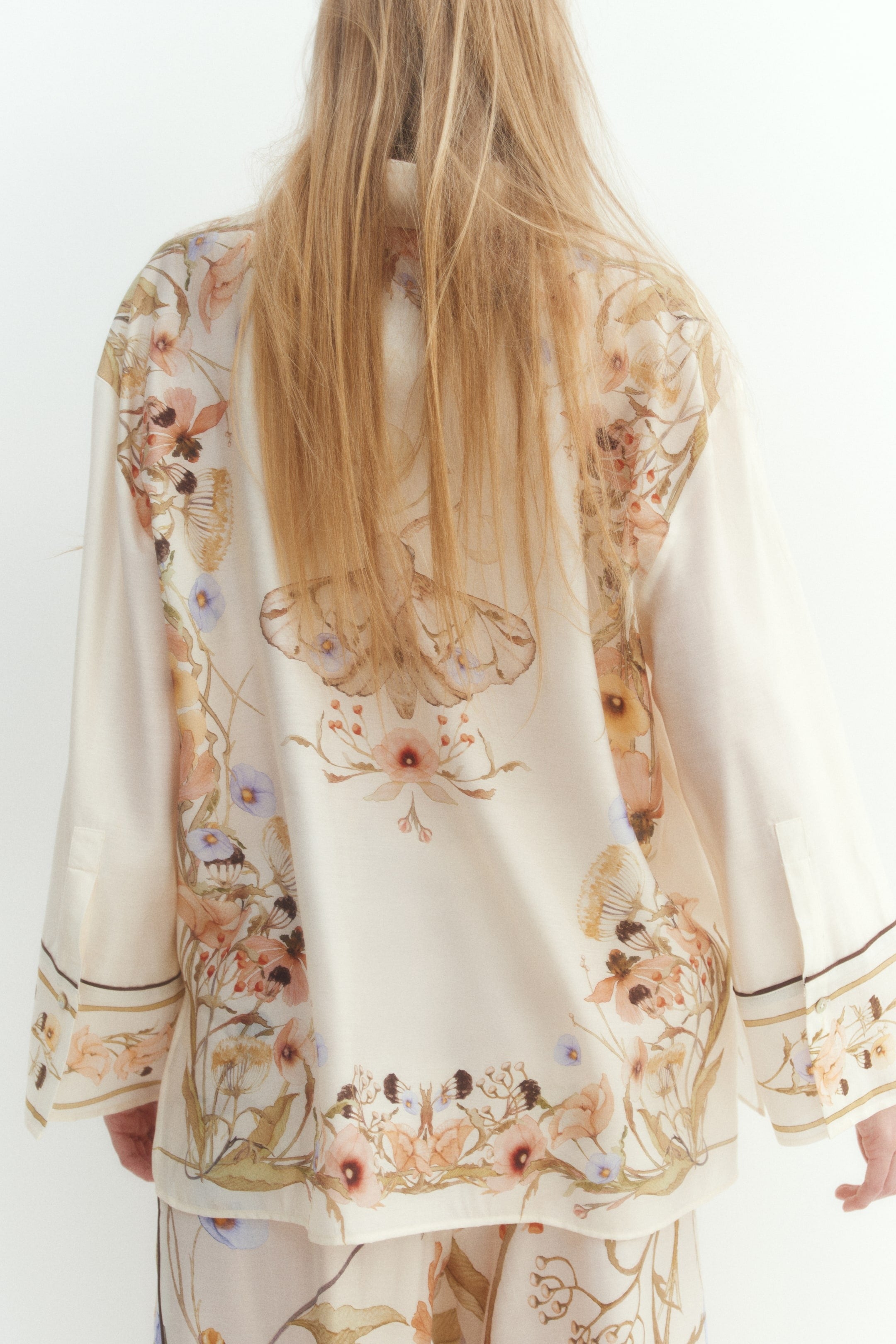 gid://shopify/Product/9622219129059