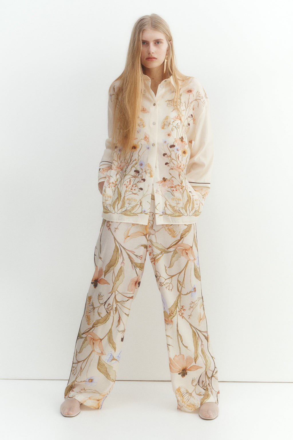 gid://shopify/Product/9622219129059