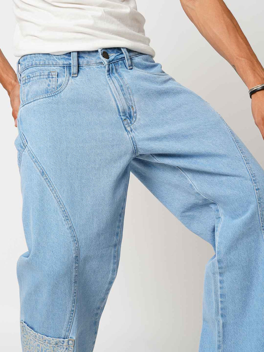 gid://shopify/Product/9622217162979