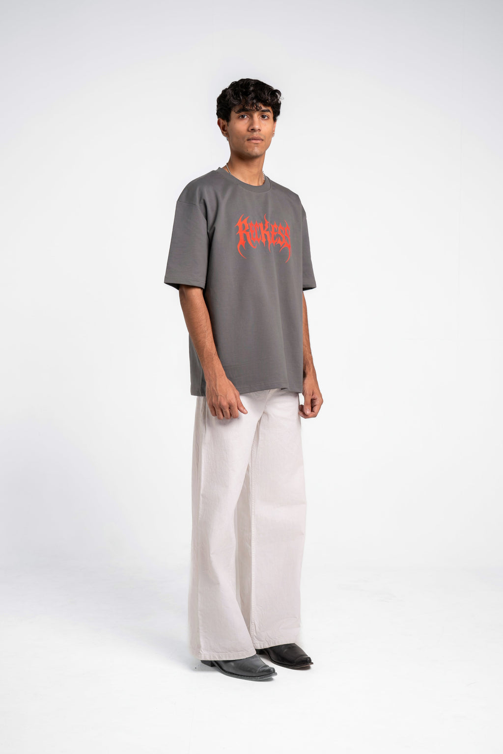 gid://shopify/Product/9622315335907