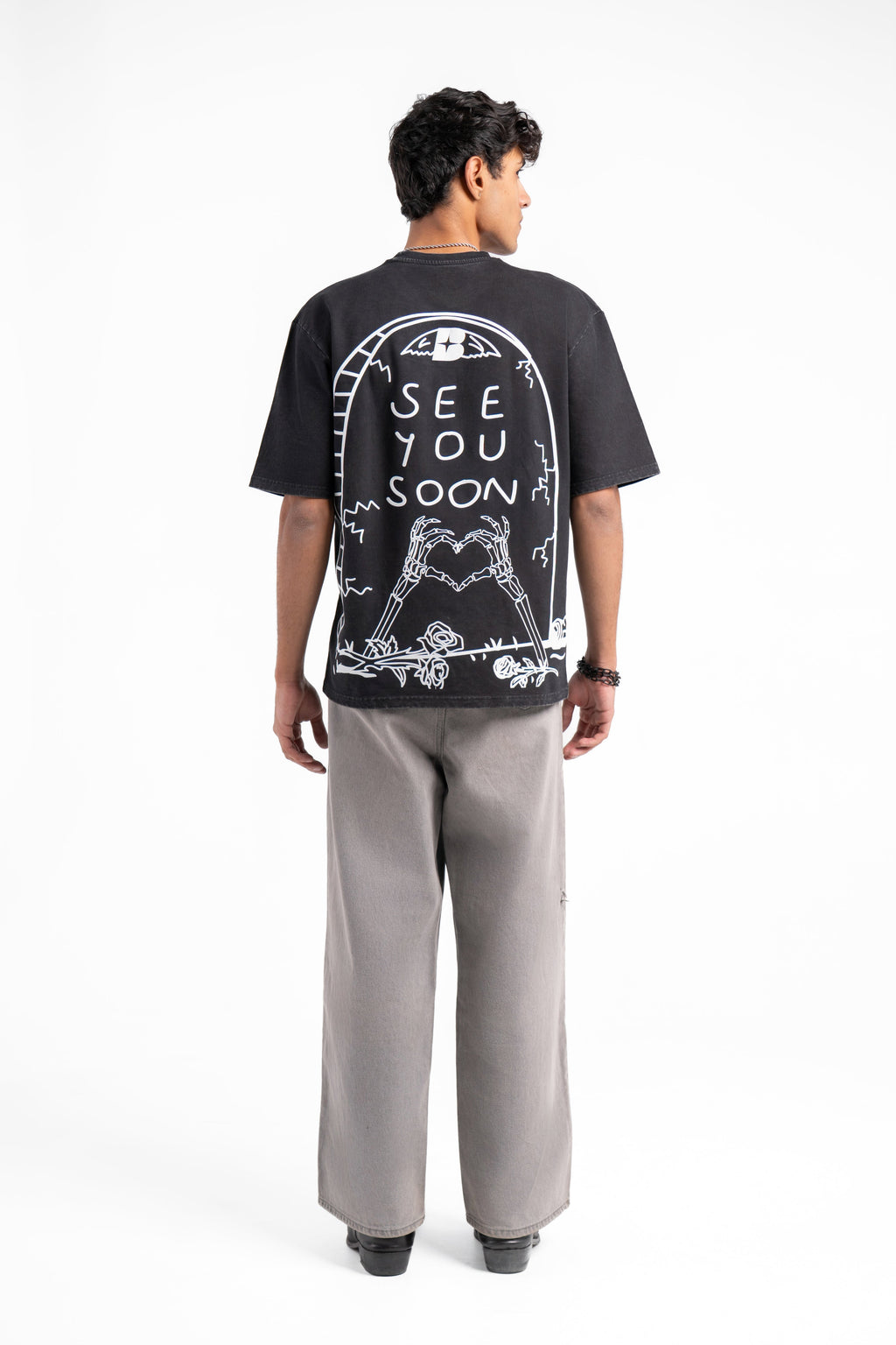 gid://shopify/Product/9622219358435