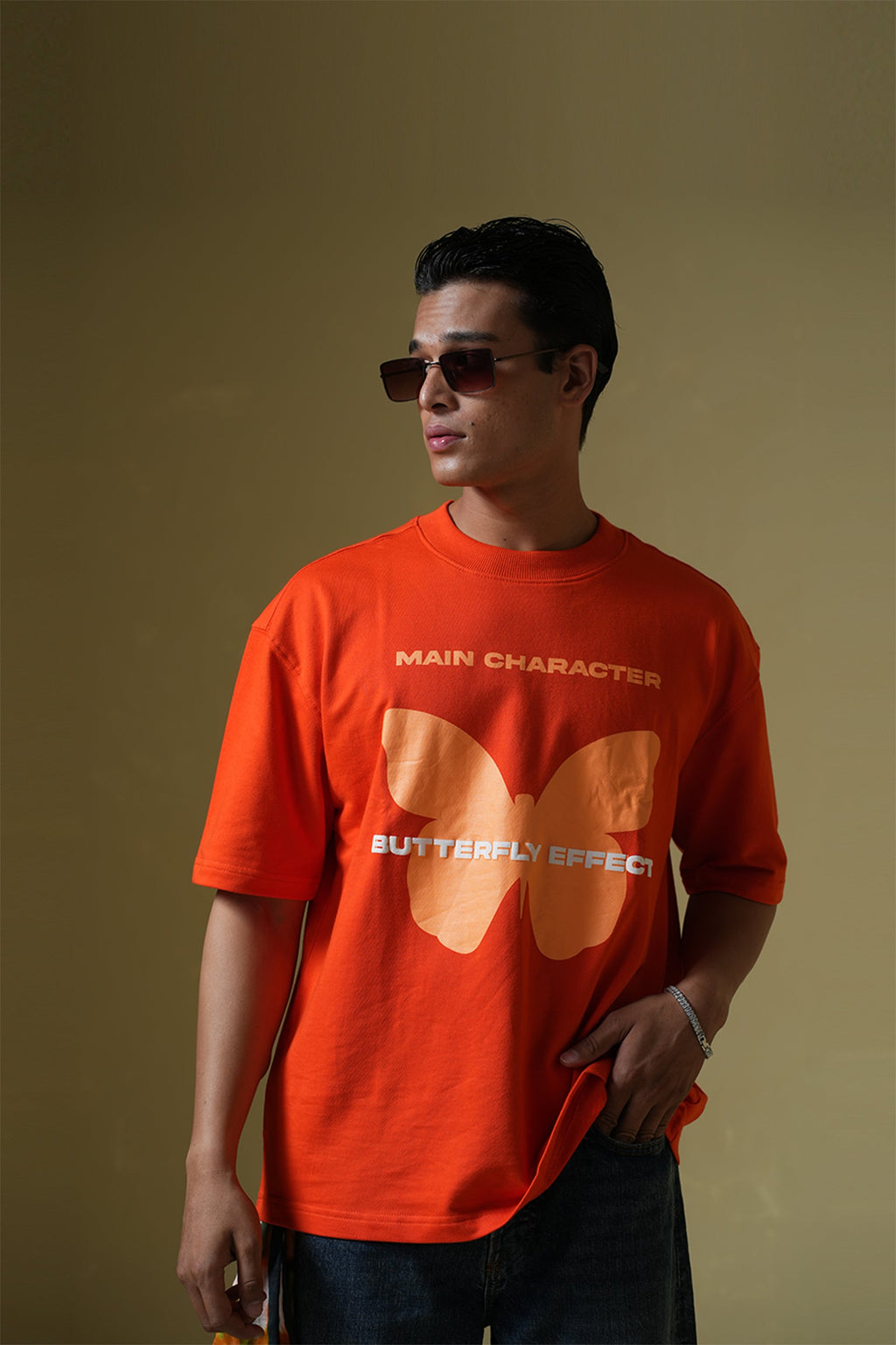 gid://shopify/Product/9622340436195
