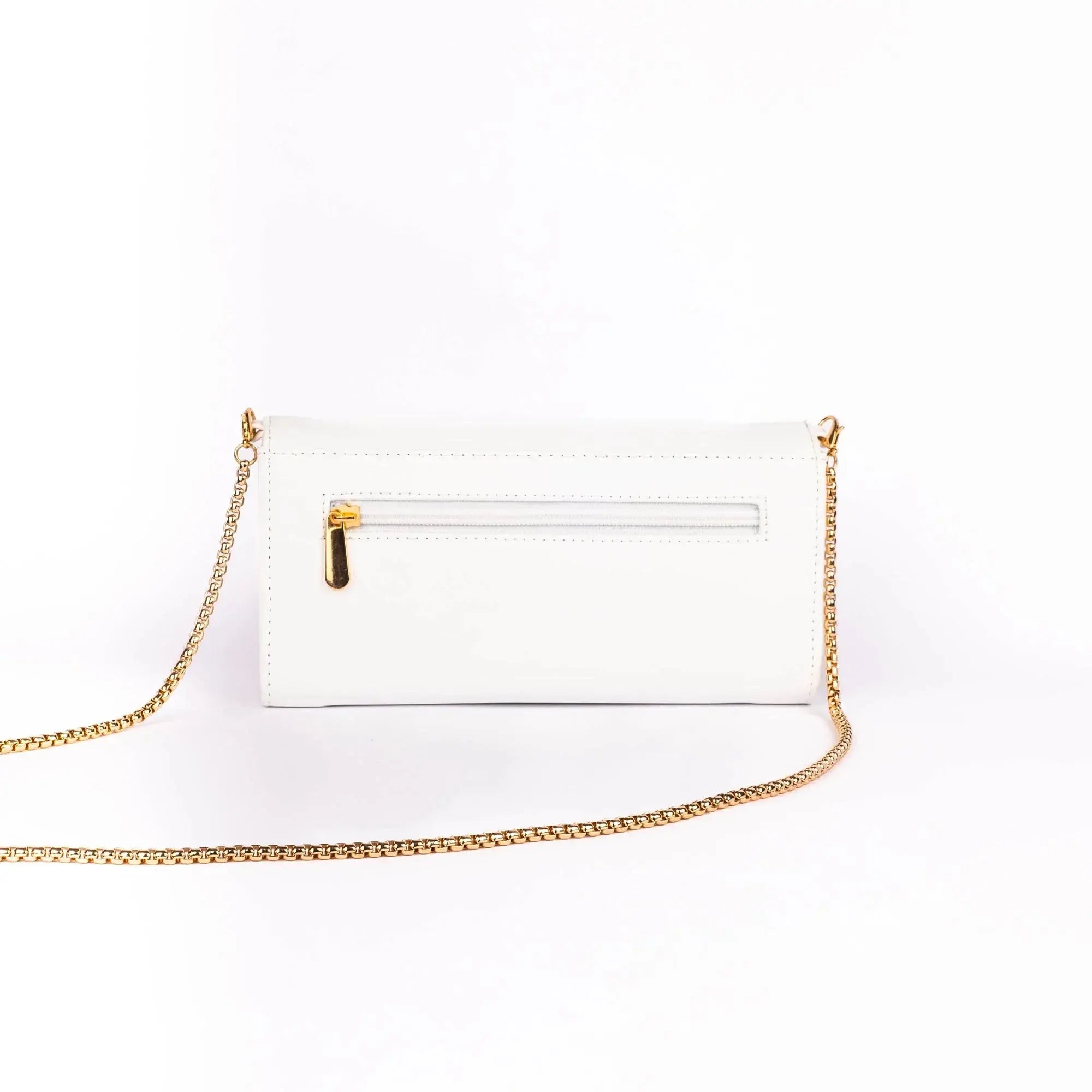 gid://shopify/Product/9622331588835
