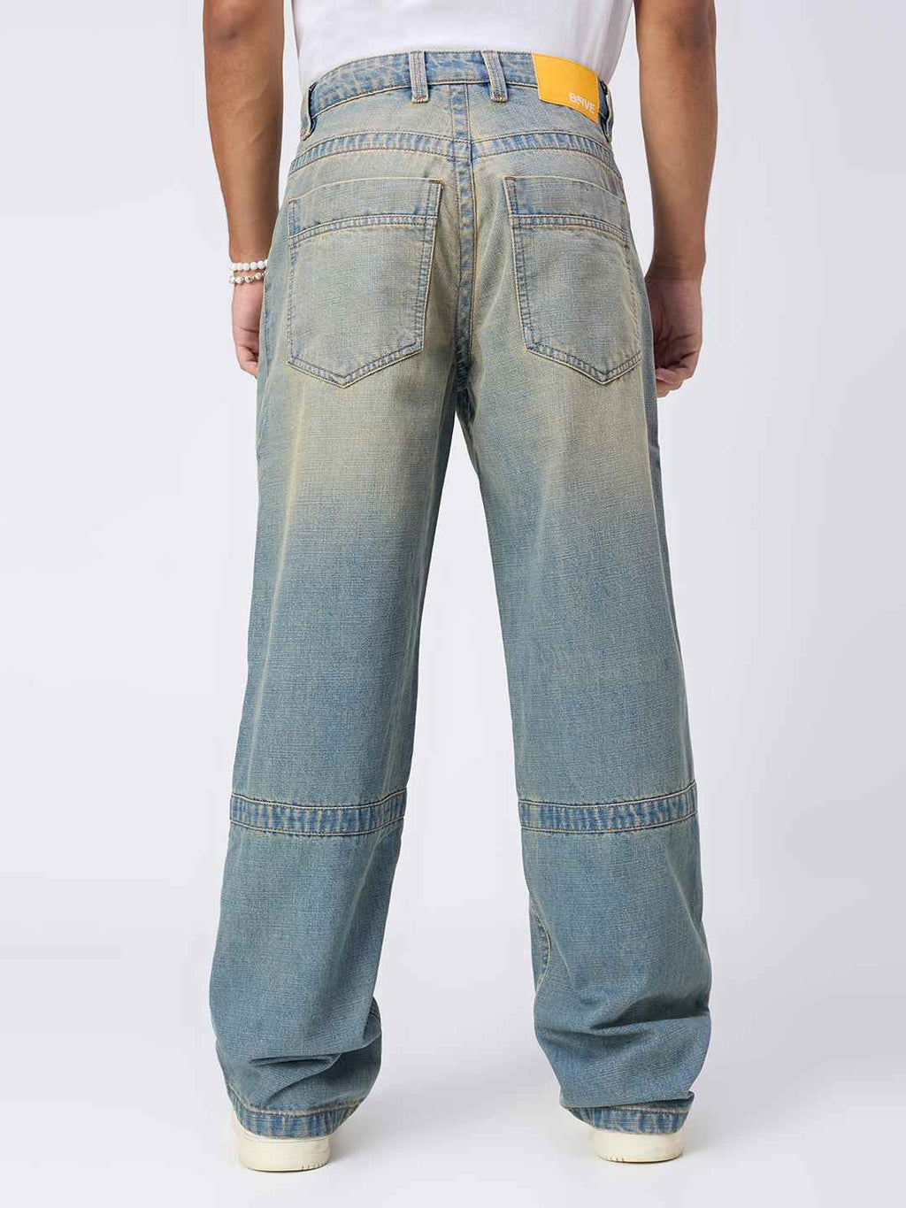 gid://shopify/Product/9622215360739