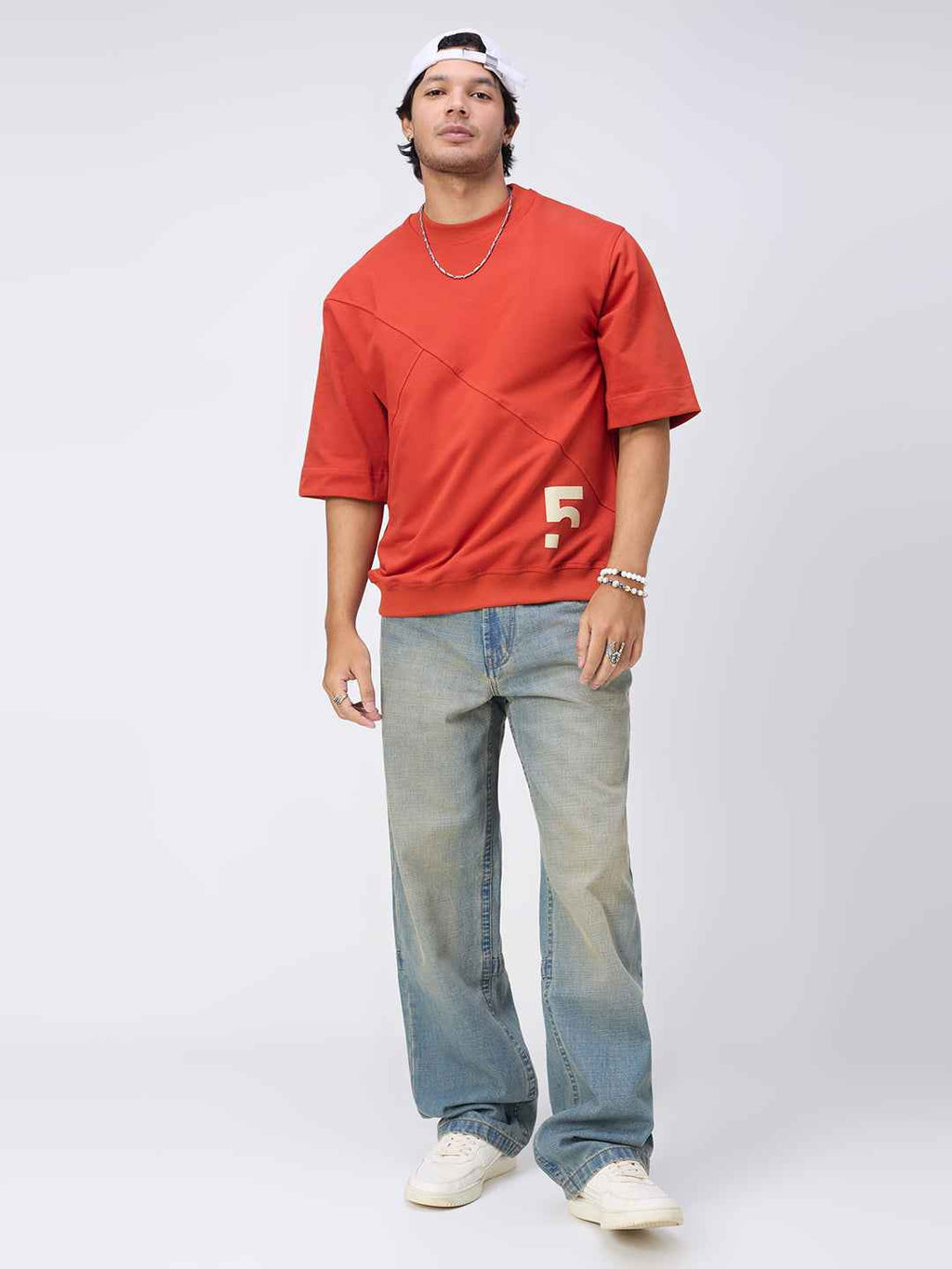 gid://shopify/Product/9622215360739