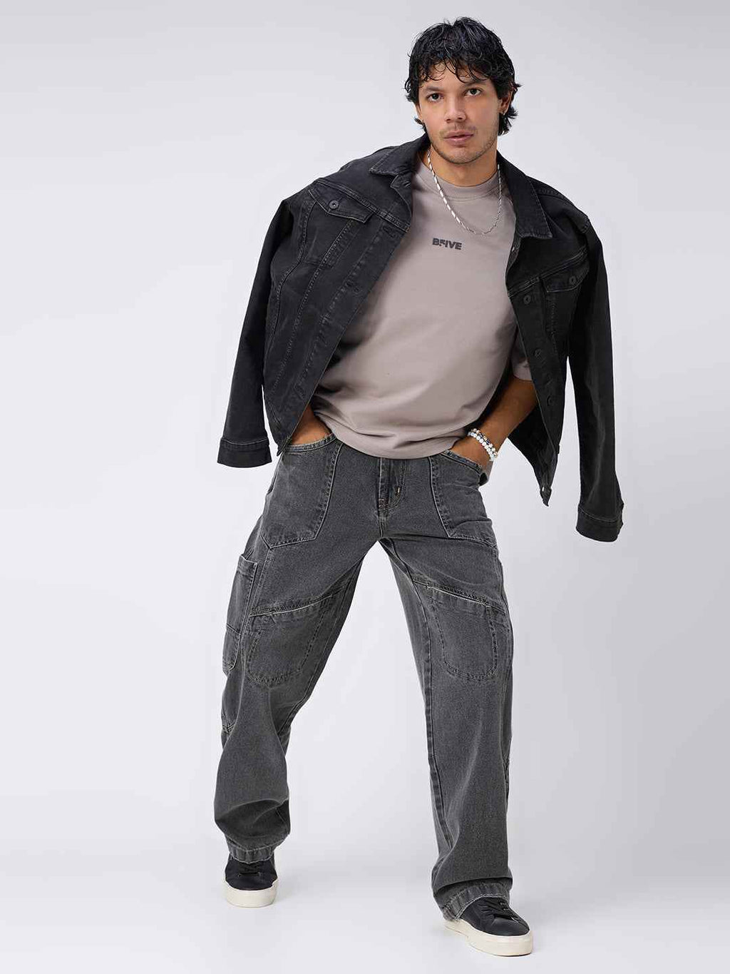 gid://shopify/Product/9622213296355