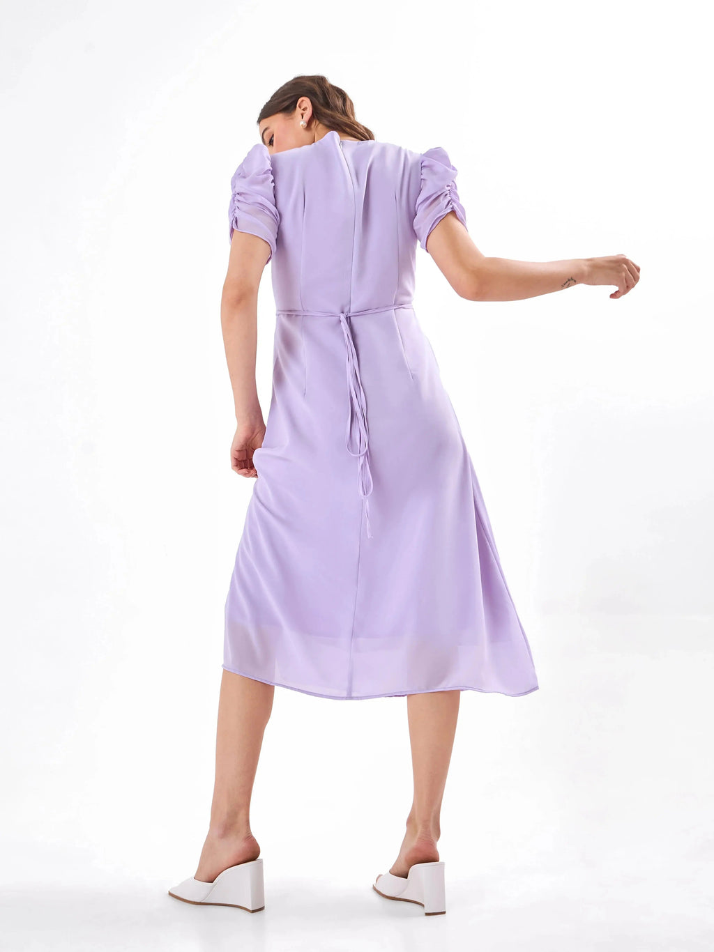 gid://shopify/Product/9622325035235