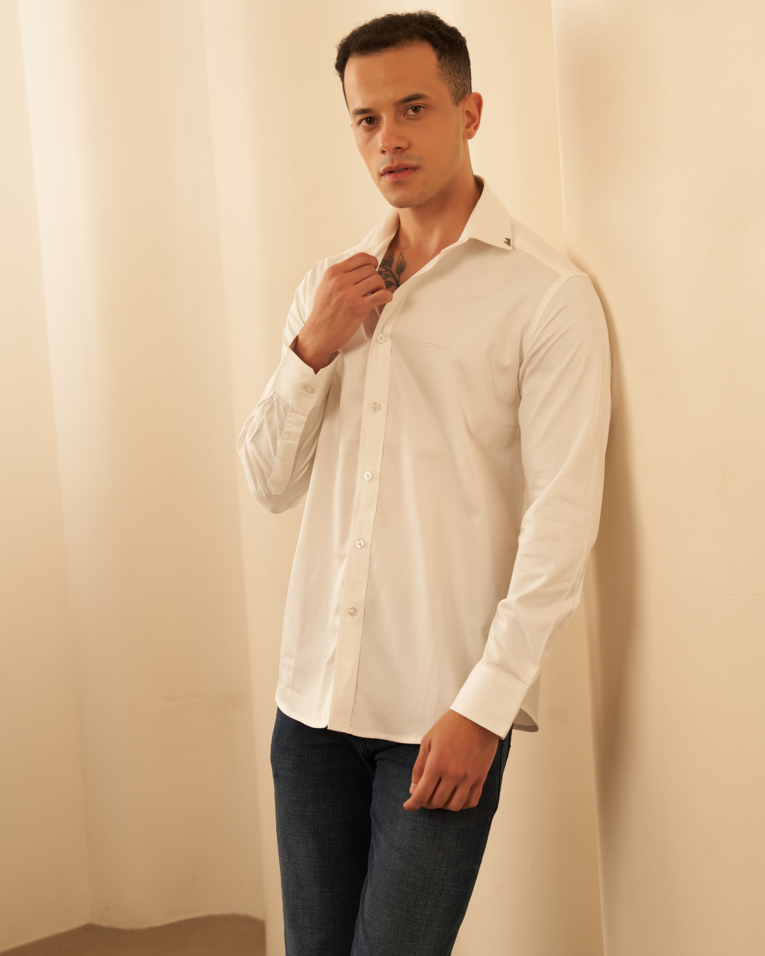gid://shopify/Product/9622318678243