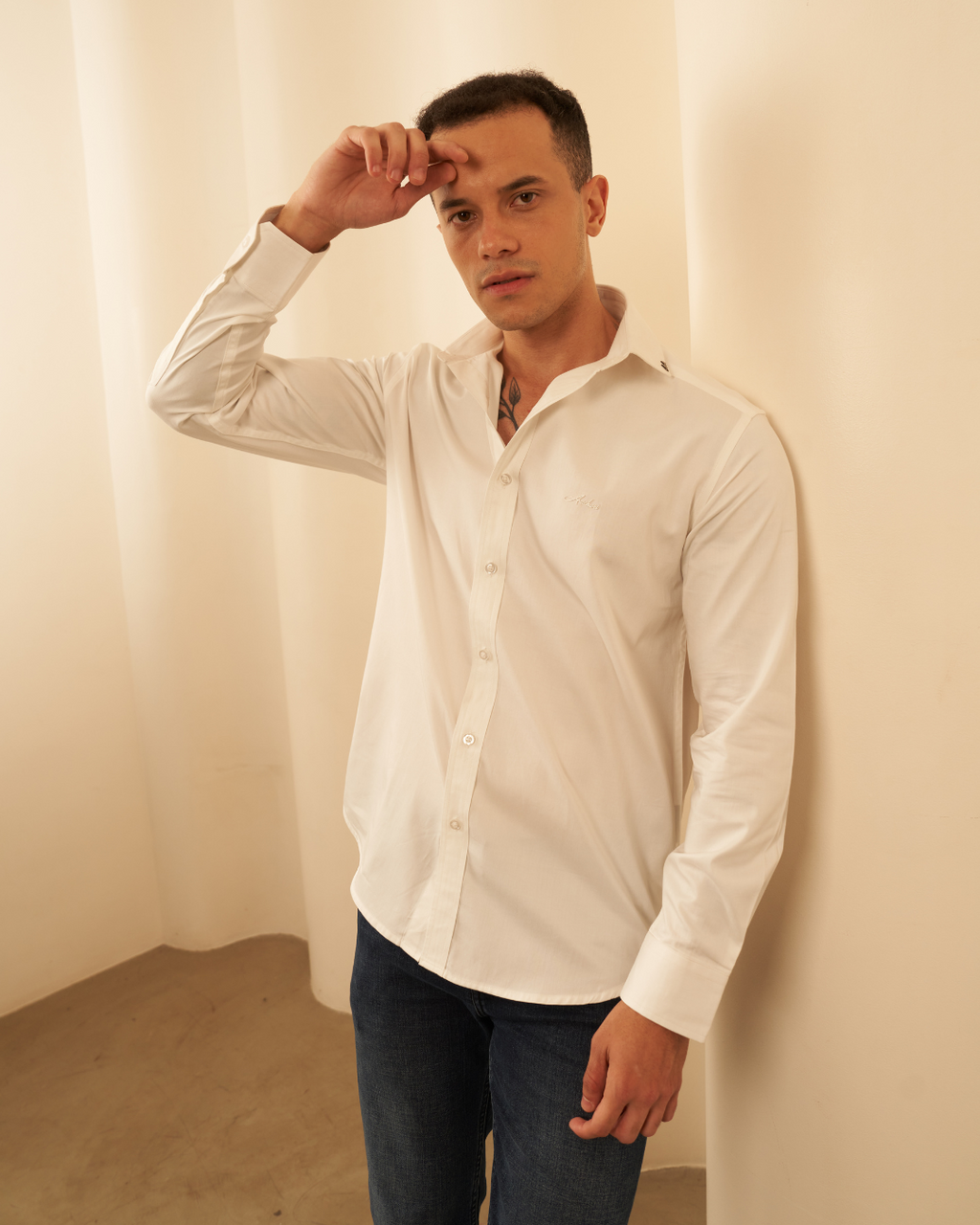 gid://shopify/Product/9622318678243