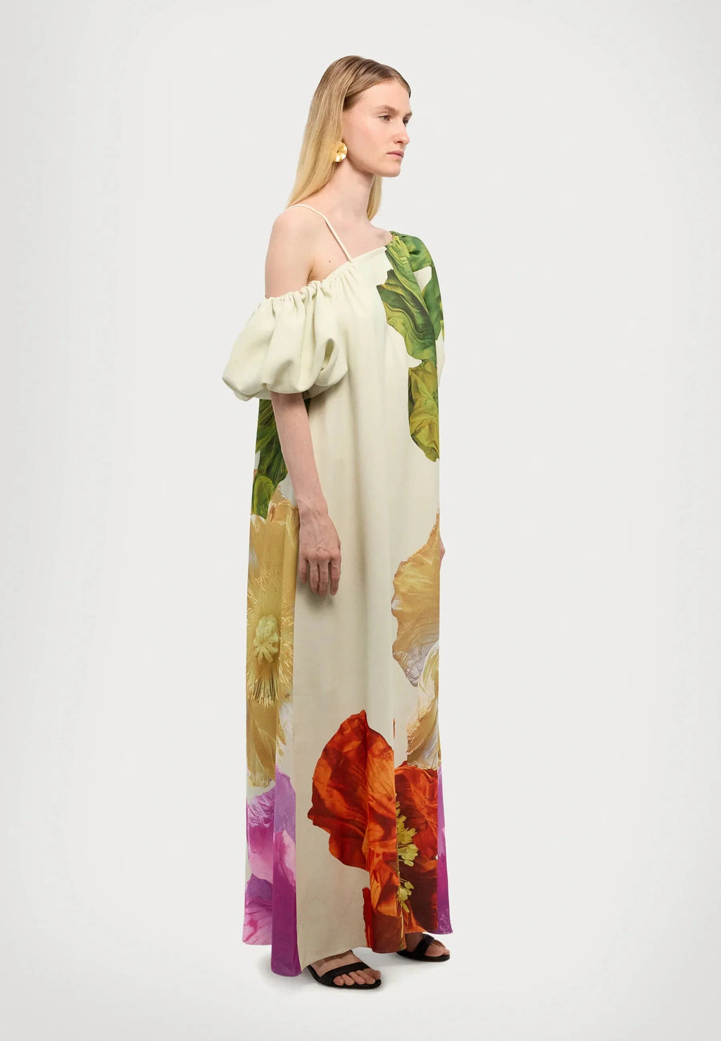 gid://shopify/Product/9622337421539