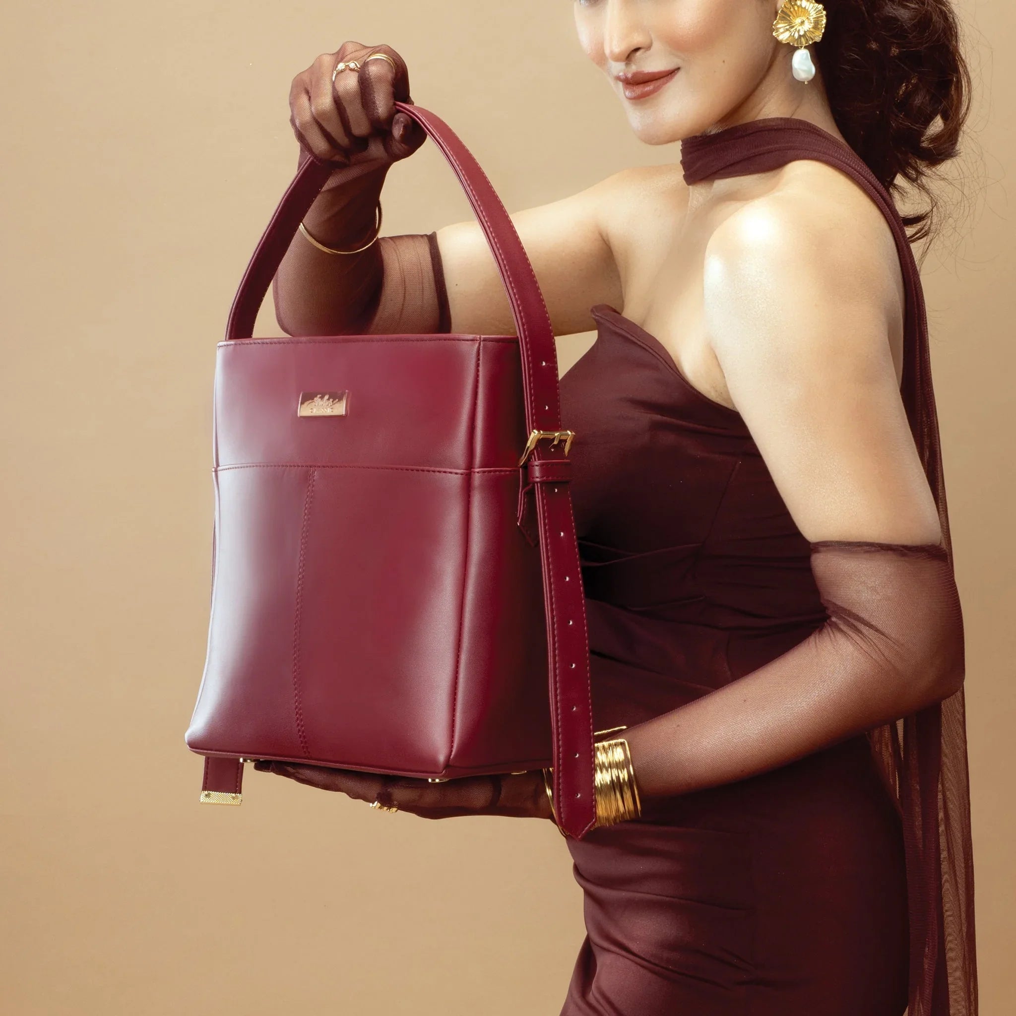 gid://shopify/Product/9622320152803