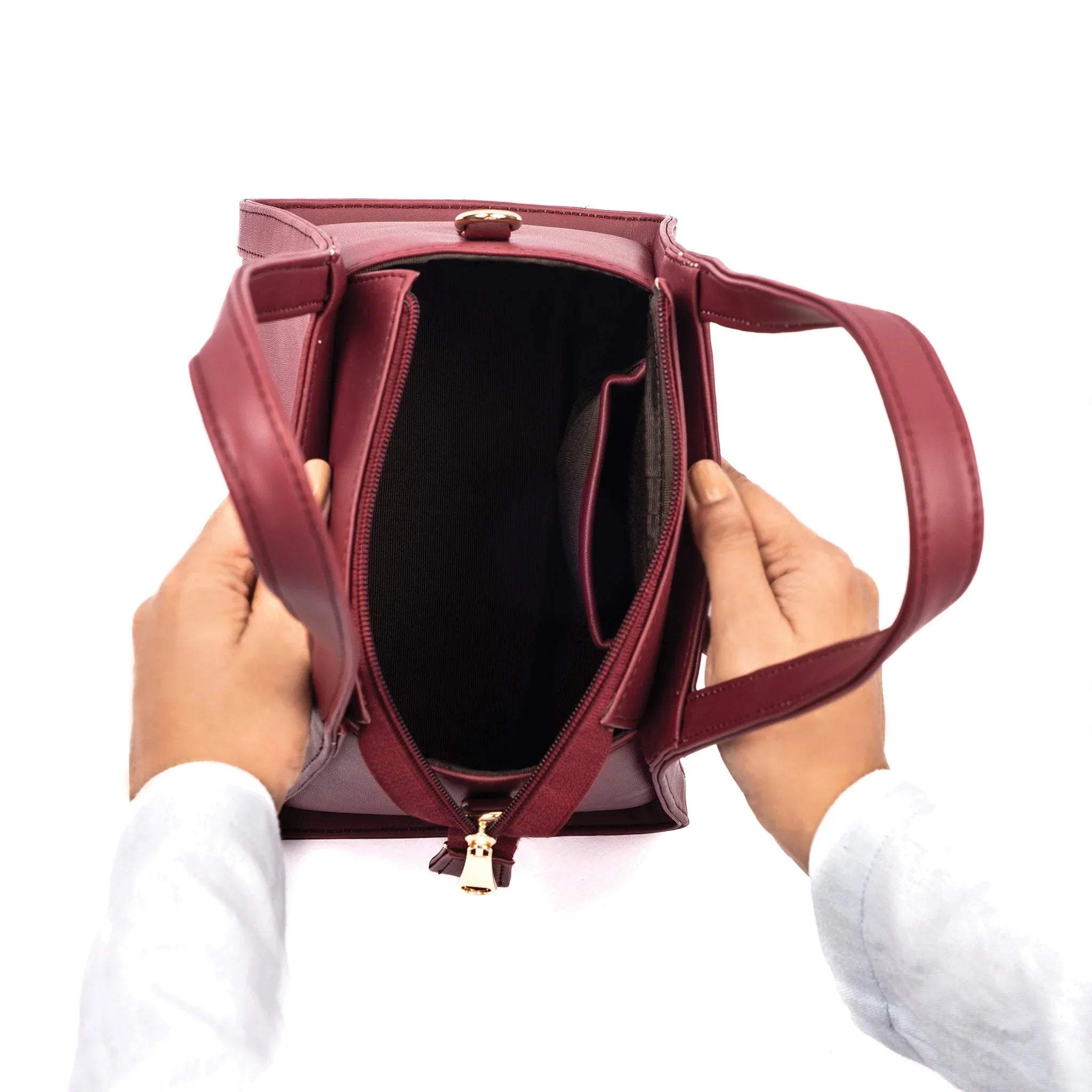 gid://shopify/Product/9622330212579
