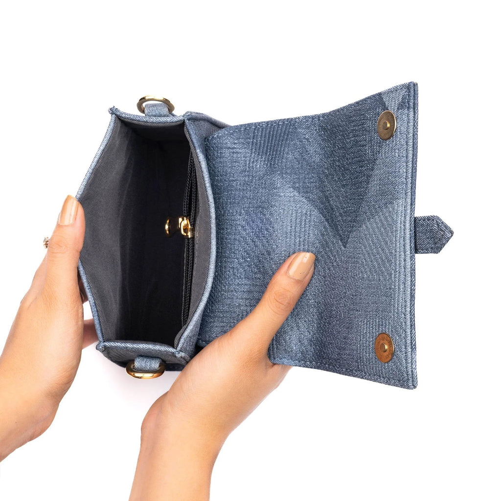 gid://shopify/Product/9622329557219