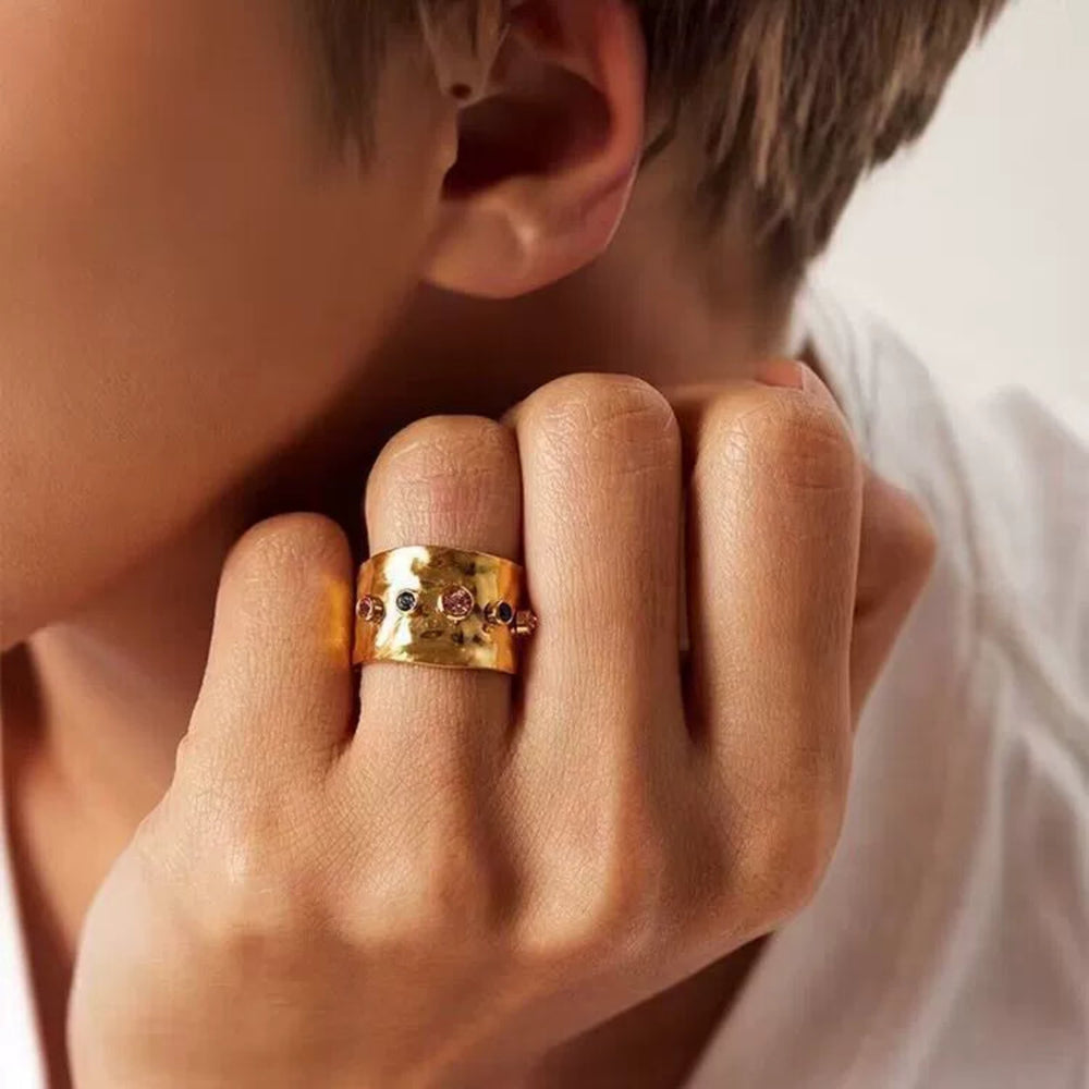 gid://shopify/Product/9622333587683