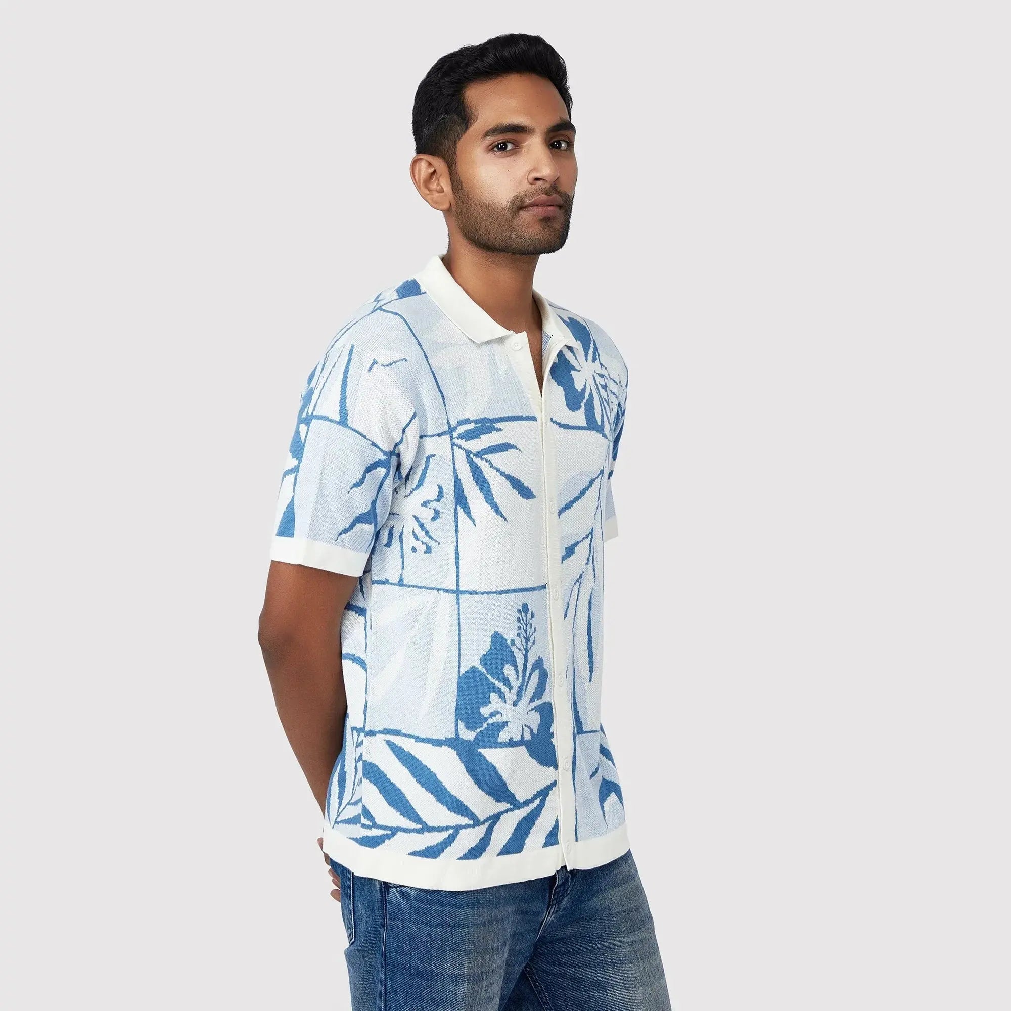 gid://shopify/Product/9622312943843