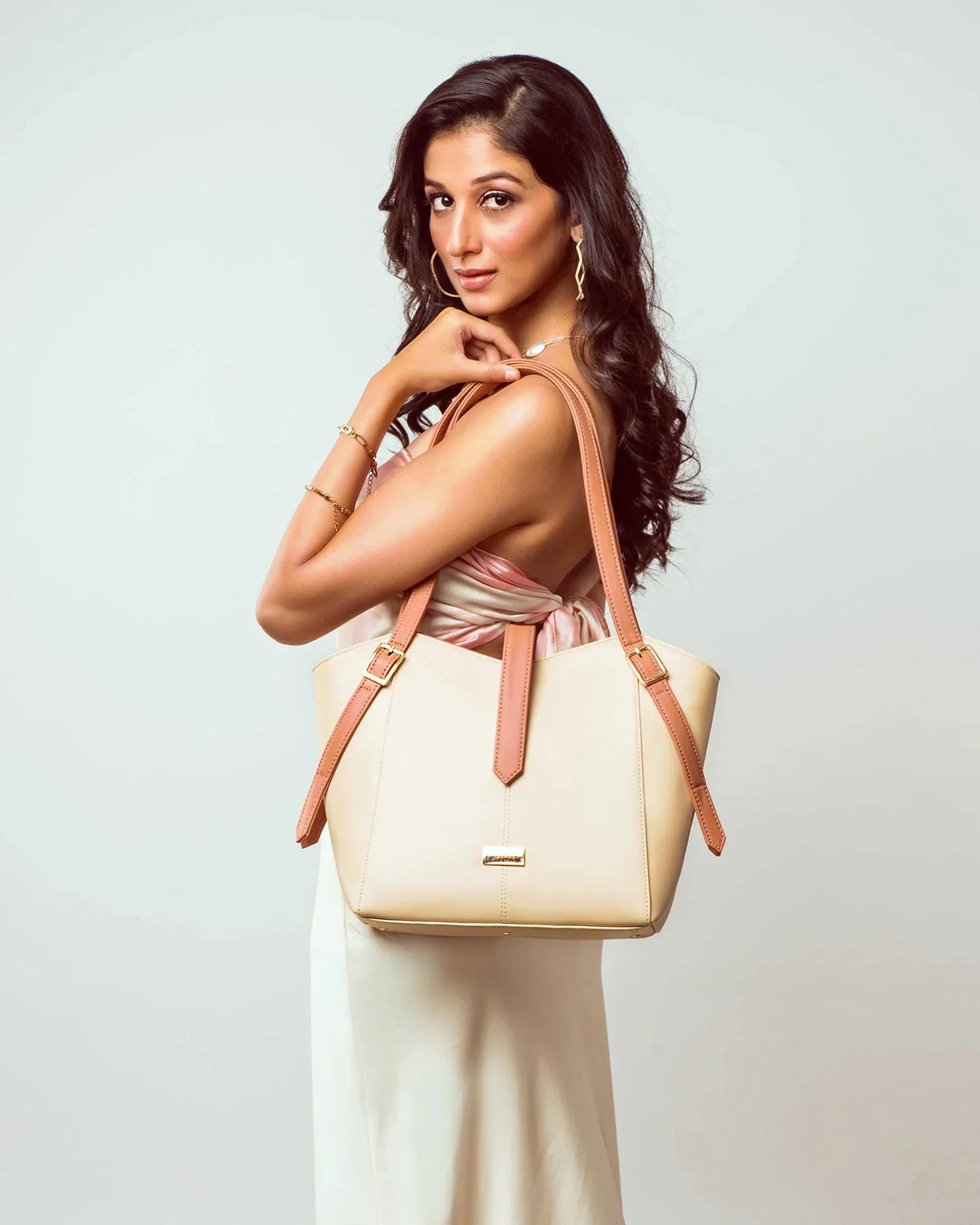 gid://shopify/Product/9622328246499
