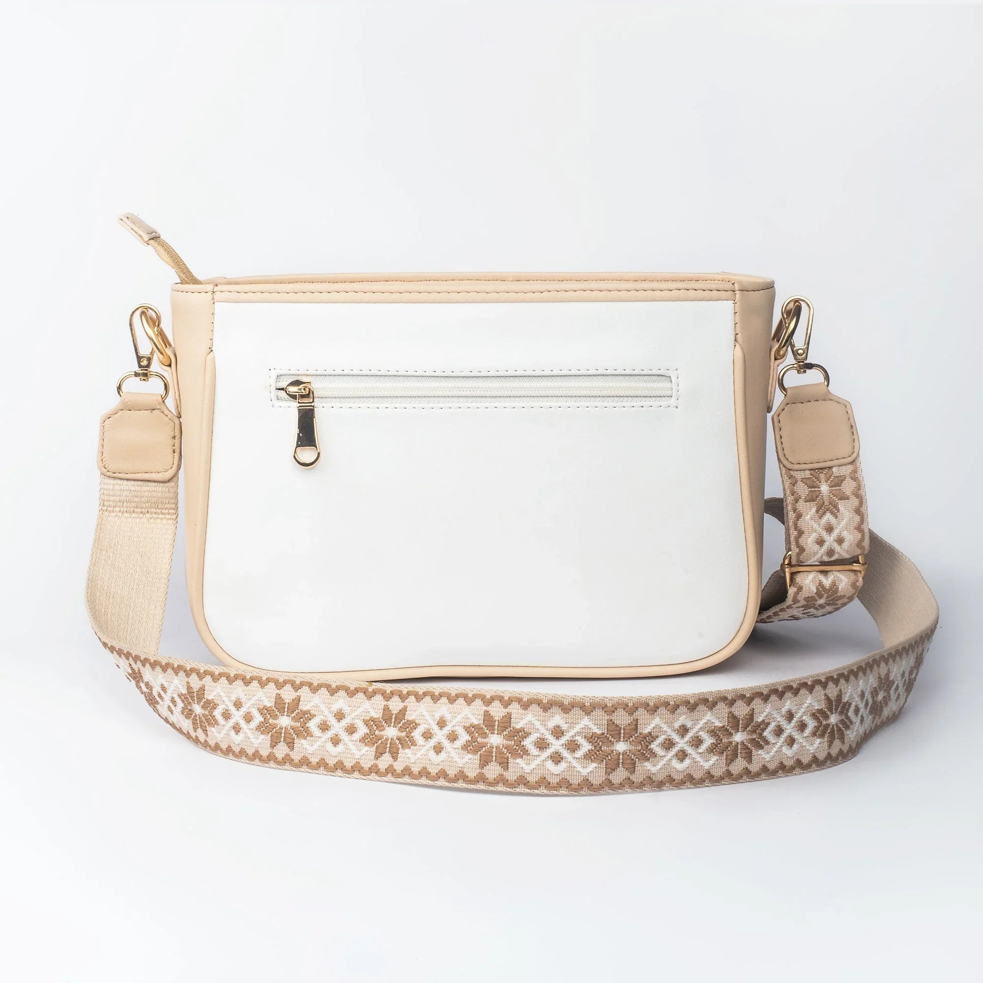 gid://shopify/Product/9622333260003