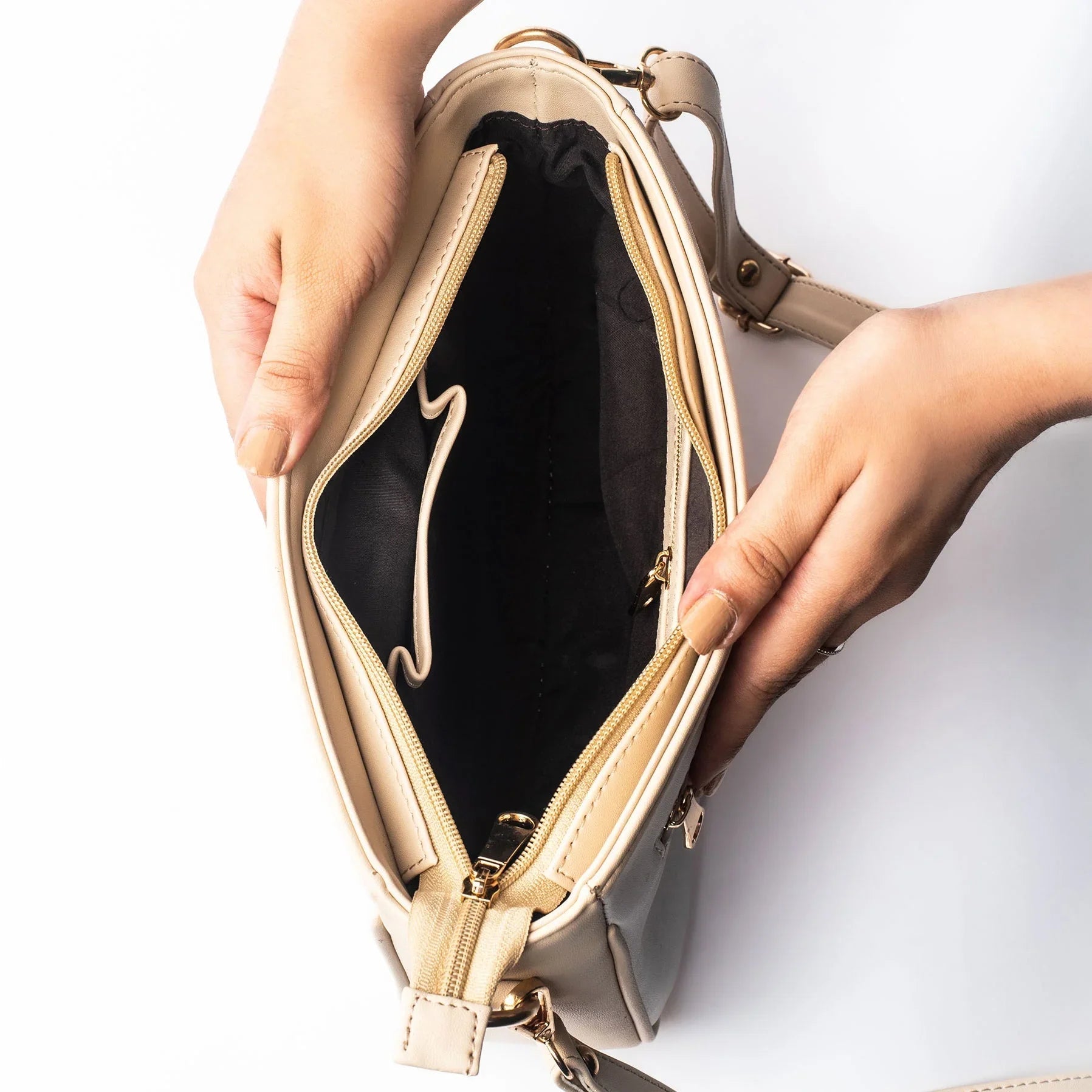 gid://shopify/Product/9622333260003