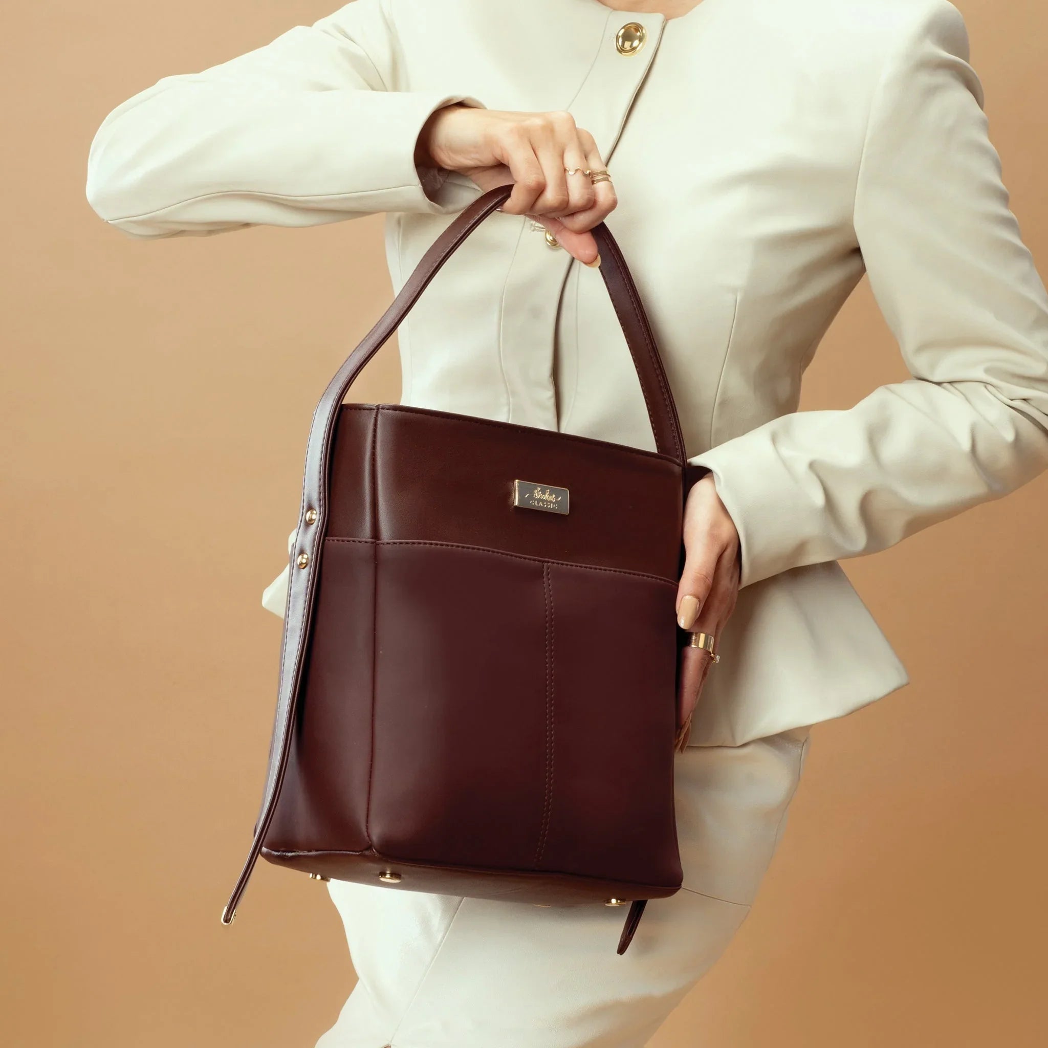 gid://shopify/Product/9622317203683