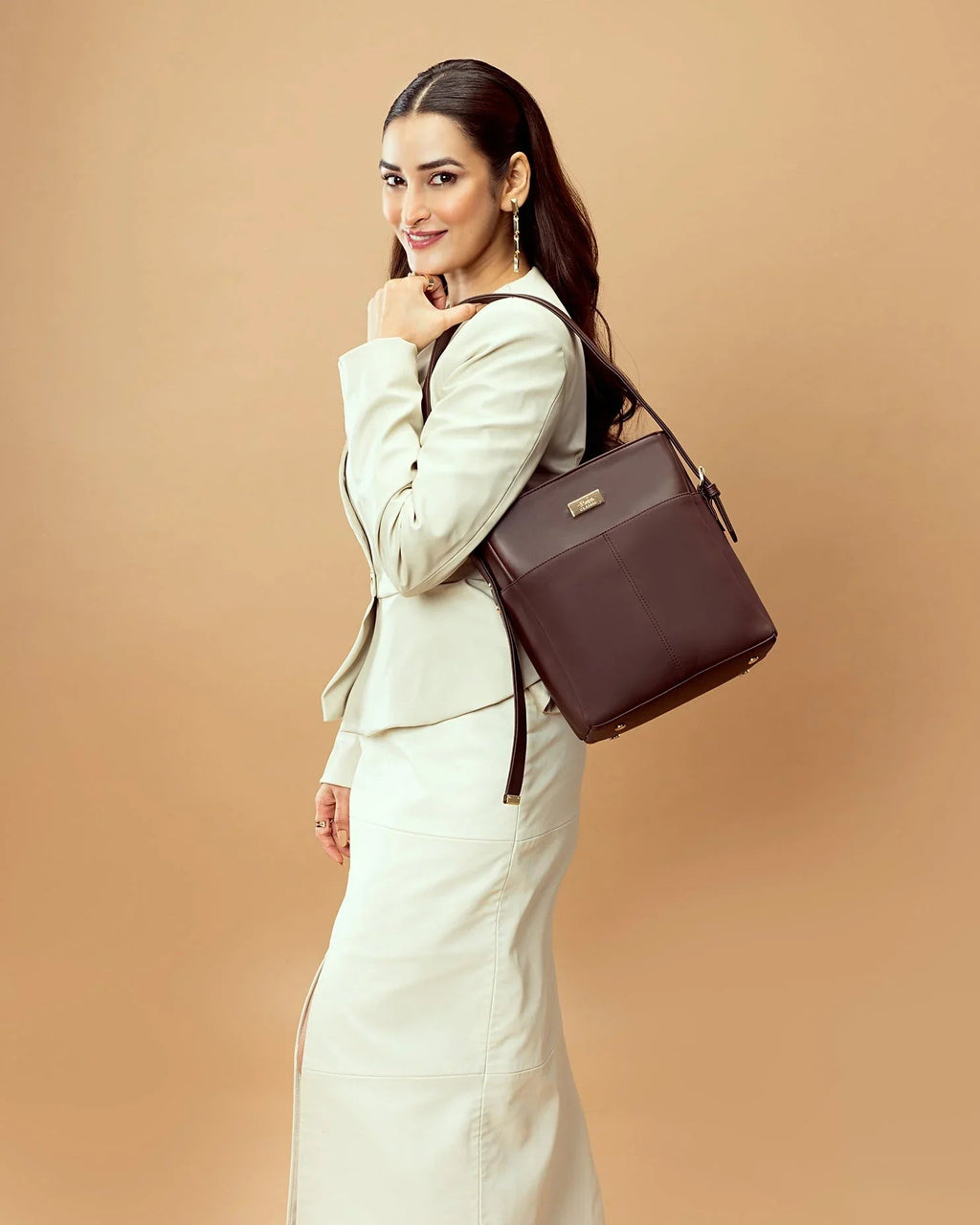 gid://shopify/Product/9622317203683